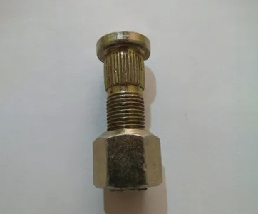 Hub Bolt for Tractors